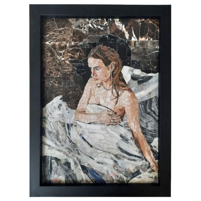 Картина из мраморной мозаики Девушка с одеялом МПП-4 600х850 мм